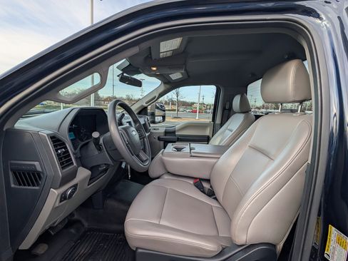 Used 2022 Ford F350 XL w/ Power Equipment Group image 12