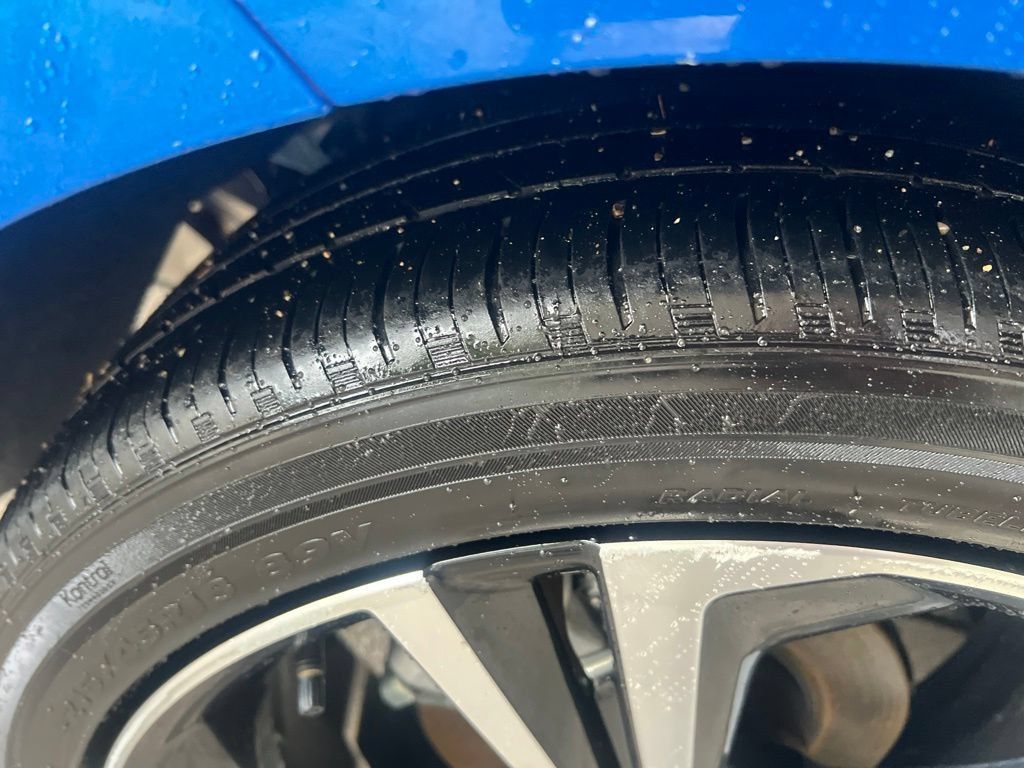Certified 2023 Nissan Sentra SR w/ SR Premium Package FWD image 41
