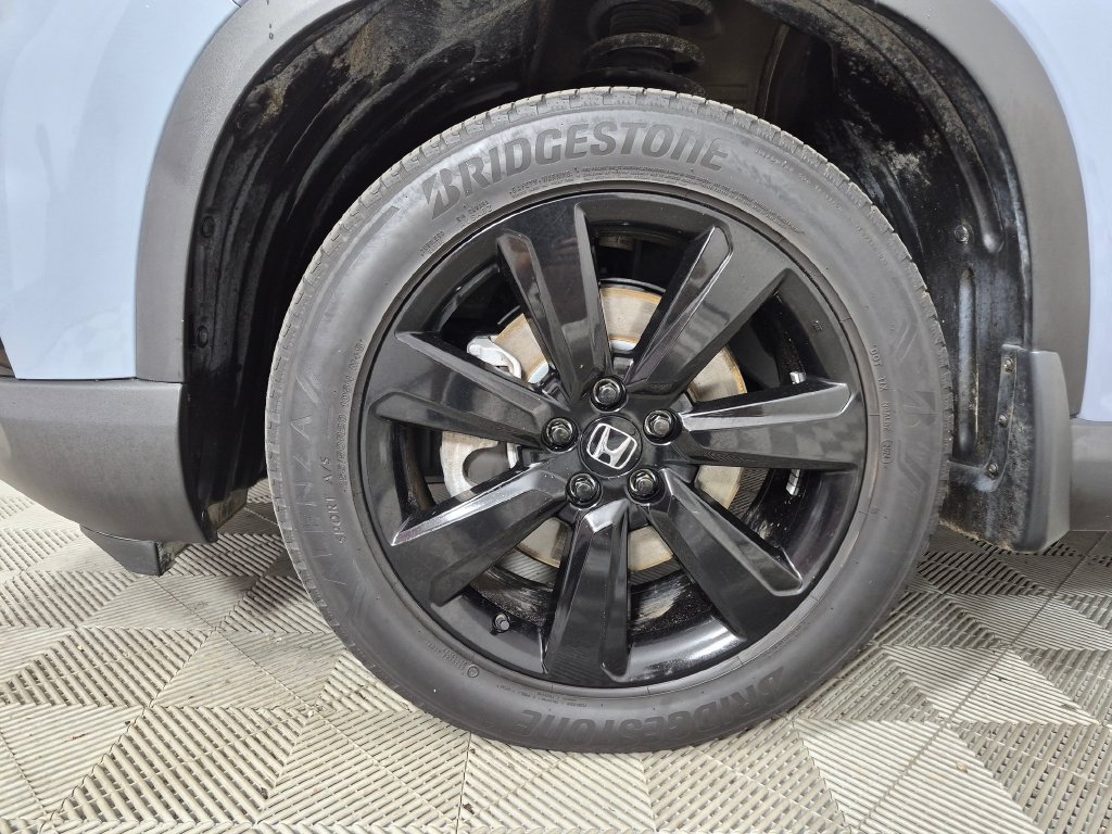 Used 2025 Honda Pilot Black Edition image 31