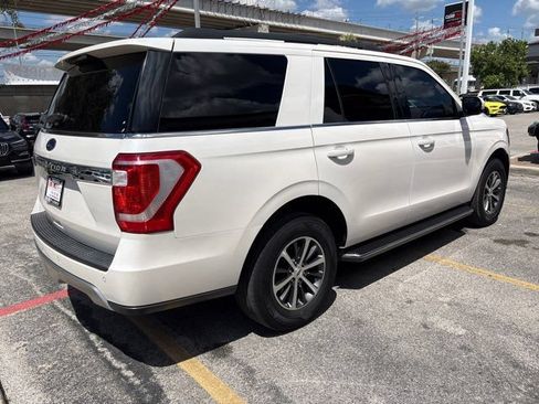 Used 2018 Ford Expedition XLT w/ Equipment Group 202A RWD image 6
