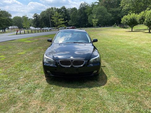 Used 2008 BMW 528xi Sedan image 4