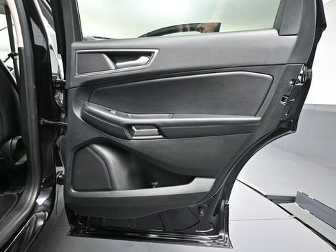 Used 2022 Ford Edge SEL AWD/4WD image 42