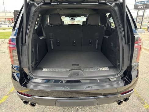 Certified 2025 Chevrolet Suburban Z71 AWD/4WD image 22