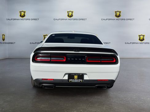 Used 2019 Dodge Challenger R/T Scat Pack RWD image 4