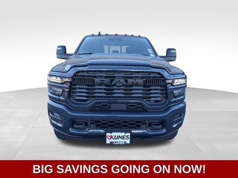 New 2026 RAM 3500 Big Horn AWD/4WD image 4