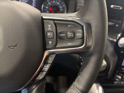 Used 2025 RAM 1500 Laramie w/ Sport Appearance Package AWD/4WD image 15