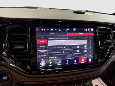 Used 2025 Dodge Durango GT AWD/4WD image 18