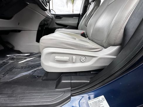 Used 2018 Honda Odyssey EX-L image 23