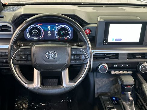 Used 2024 Toyota Tacoma TRD Off-Road AWD/4WD image 15