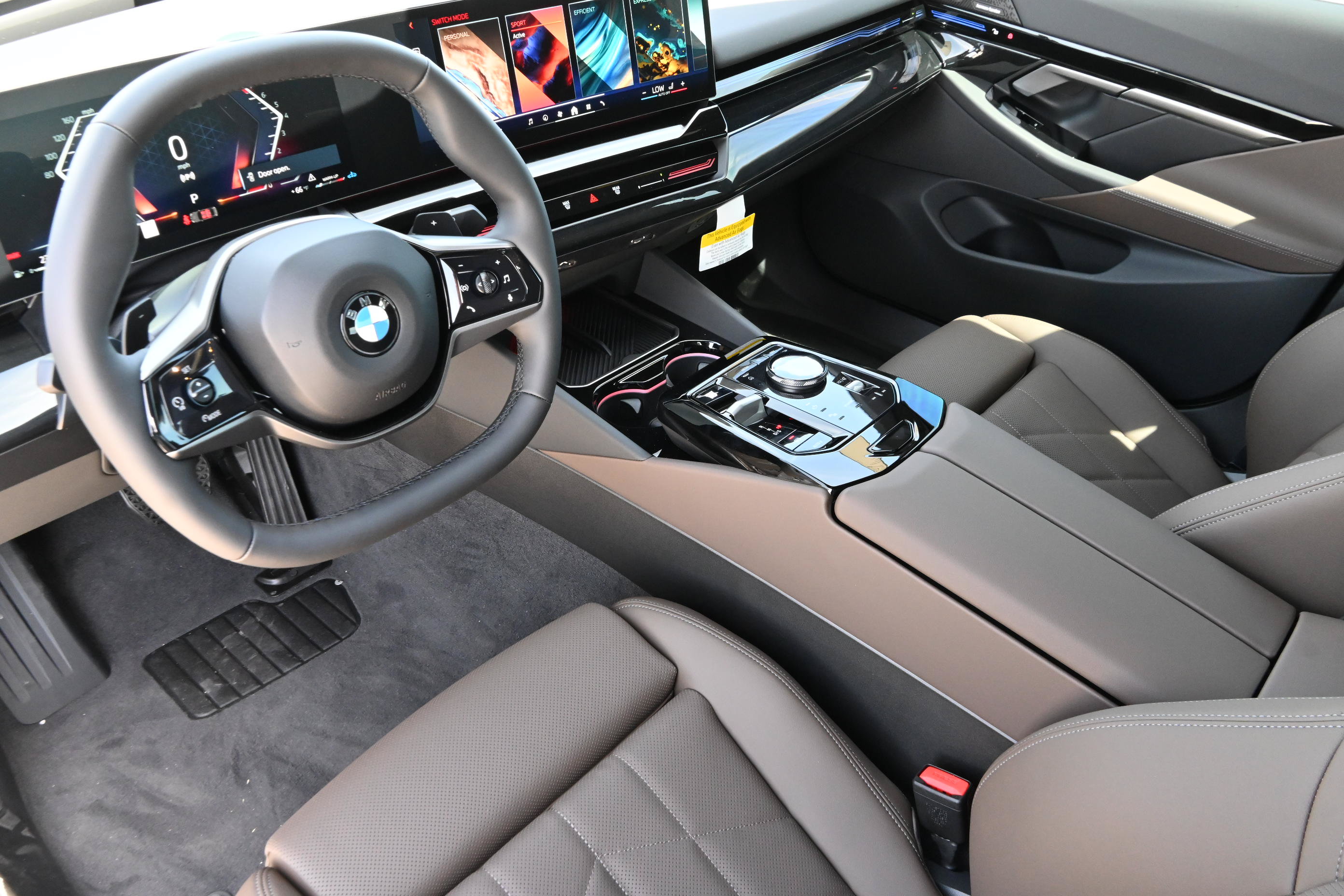 Used 2026 BMW 530i w/ Premium Package RWD image 11
