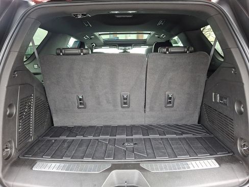 Used 2022 Chevrolet Tahoe Z71 w/ Luxury Package image 30