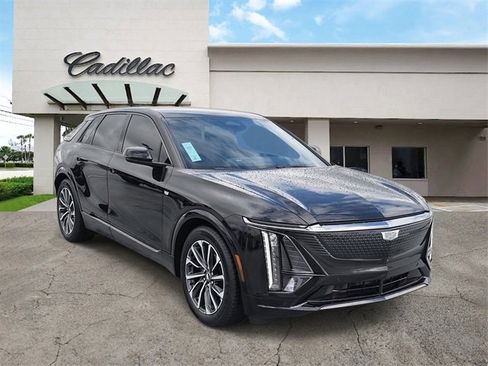 Certified 2024 Cadillac Lyriq Sport image 7