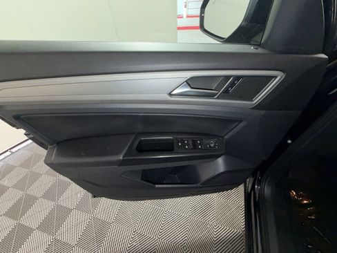 Used 2019 Volkswagen Atlas SE w/ Towing Package image 15