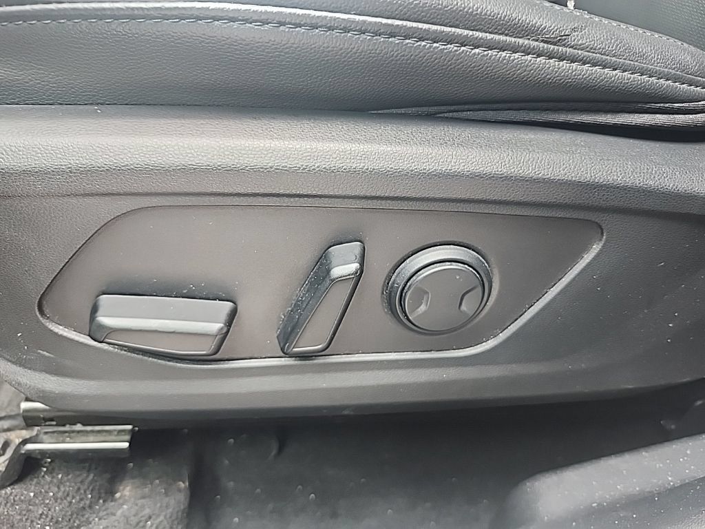 Used 2023 Hyundai Tucson SEL w/ Convenience Package FWD image 4