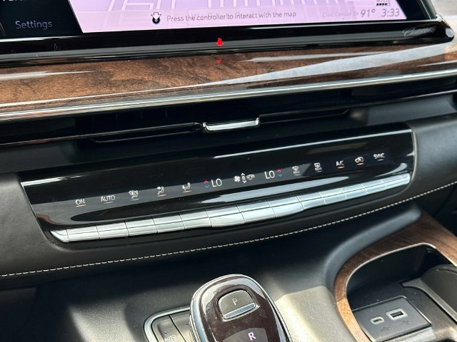 Used 2021 Cadillac Escalade Sport Platinum AWD/4WD image 34