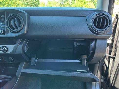 Used 2021 Toyota Tacoma SR RWD image 22
