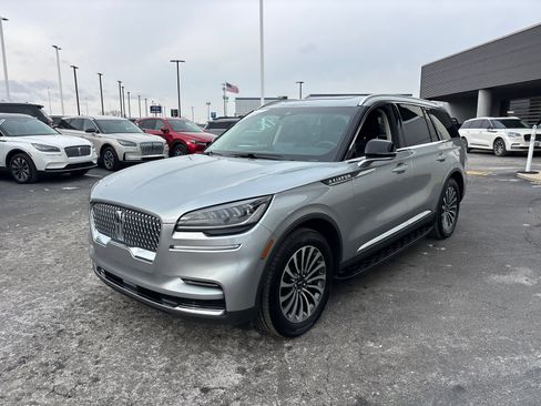 Certified 2023 Lincoln Aviator AWD w/ Premium Package image 3