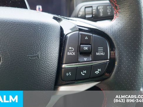 Used 2025 Ford Explorer ST-Line w/ ST-Line Street Pack image 10