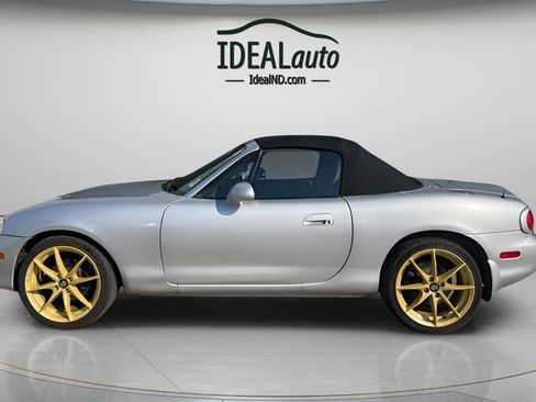Used 2003 MAZDA MX-5 Miata image 1