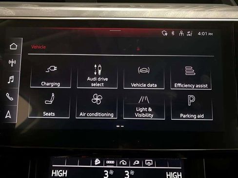 Used 2024 Audi Q8 e-tron Premium Plus w/ Premium Plus Package image 52