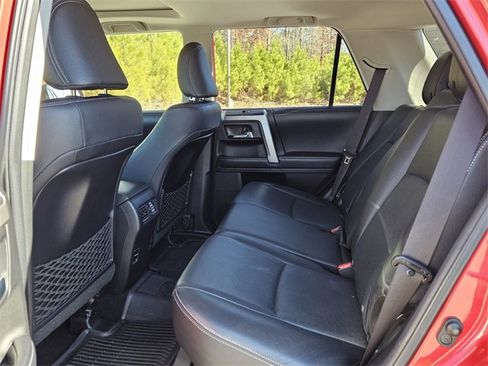 Used 2019 Toyota 4Runner SR5 Premium image 8