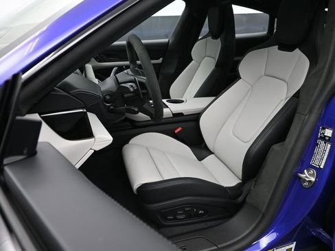 New 2026 Porsche Taycan GTS AWD/4WD image 5