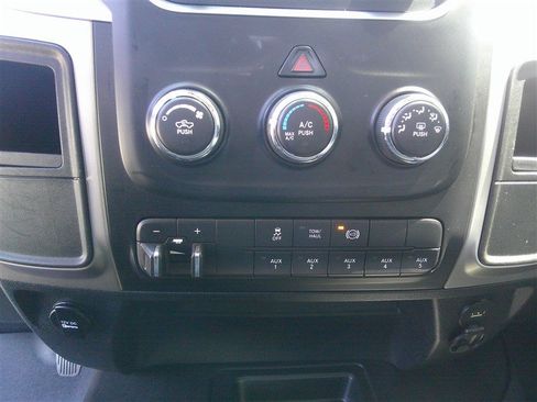 Used 2017 RAM 3500 SLT w/ Quick Order Package 29G SLT AWD/4WD image 16