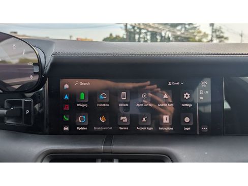 Used 2020 Porsche Taycan 4S image 24