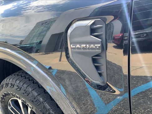 Used 2024 Ford Ranger Lariat w/ FX4 Off-Road Package AWD/4WD image 4