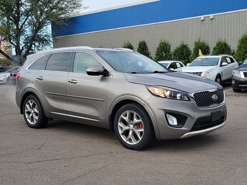 Used 2016 Kia Sorento SX image 31