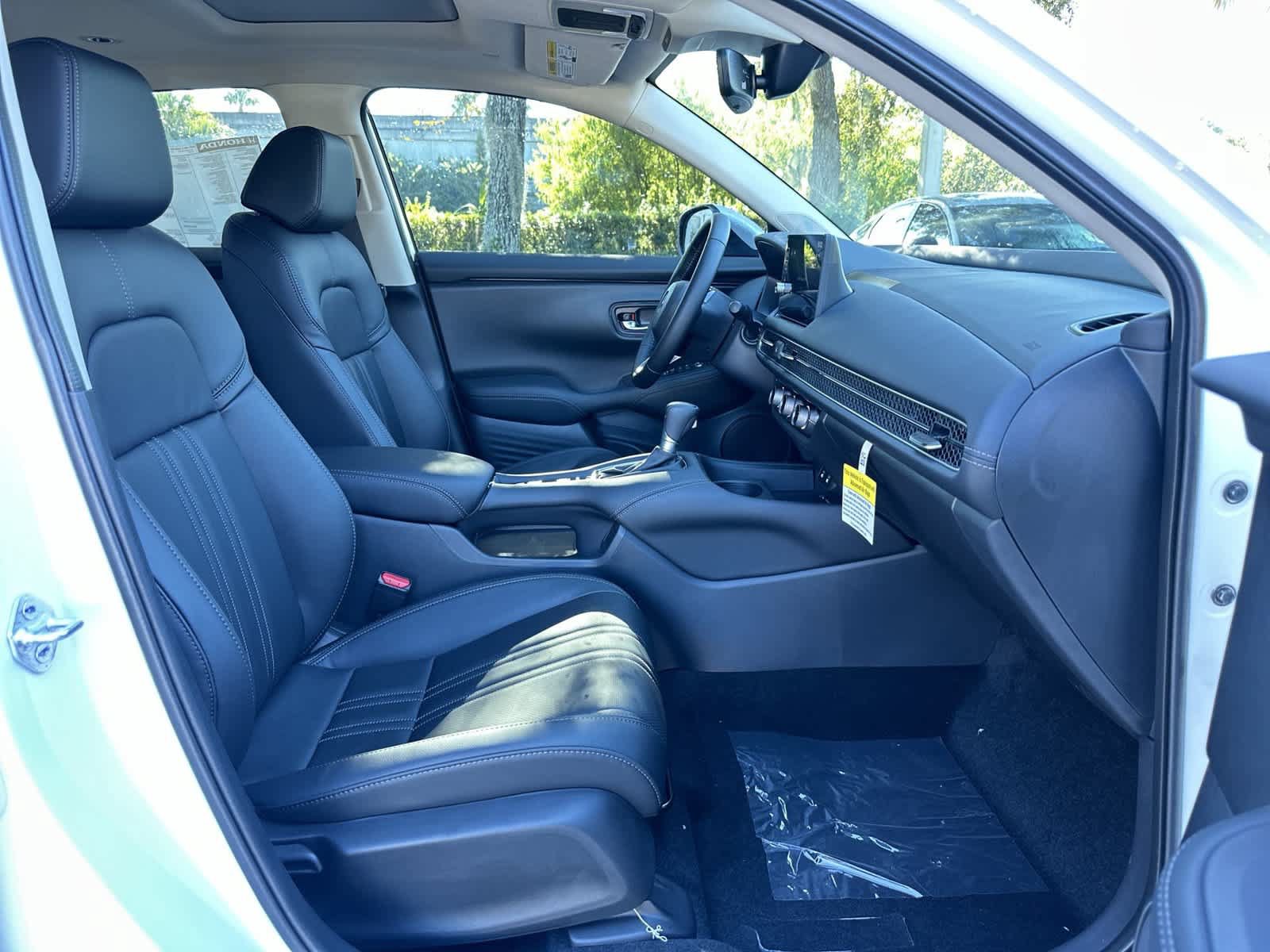 New 2027 Honda HR-V EX-L image 17