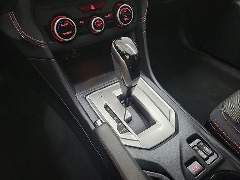 Used 2020 Subaru Crosstrek 2.0i Premium w/ Moonroof Package 2 image 31