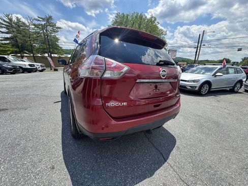 Used 2016 Nissan Rogue SV w/ SV Premium Package AWD/4WD image 3