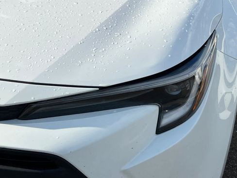 Used 2023 Toyota Corolla LE FWD image 11