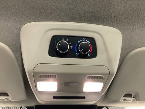 Used 2022 Ford Transit 350 XLT image 23