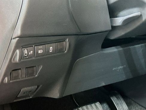 New 2026 Toyota Corolla Cross LE FWD image 10