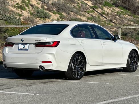 Used 2025 BMW 330i Sedan image 2