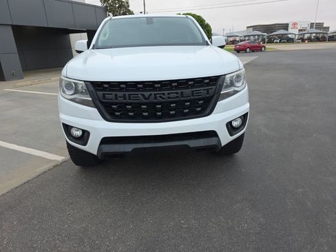 Used 2018 Chevrolet Colorado Z71 AWD/4WD image 9