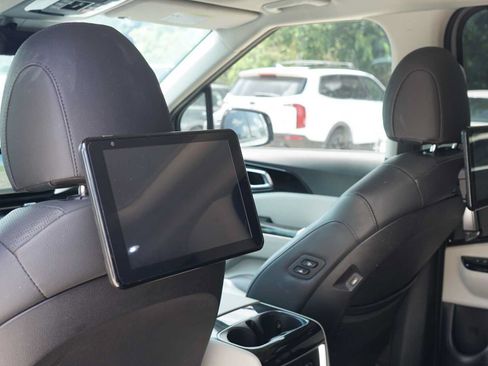 Certified 2022 Kia Carnival SX Prestige FWD image 20