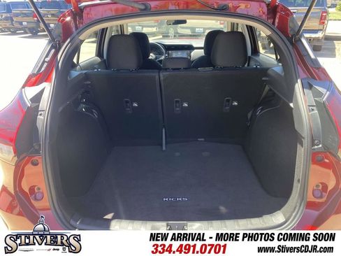 Used 2023 Nissan Kicks SV FWD image 13