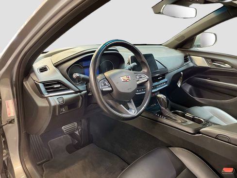 Used 2025 Cadillac CT4 Luxury w/ Sun And Sound Package AWD/4WD image 9