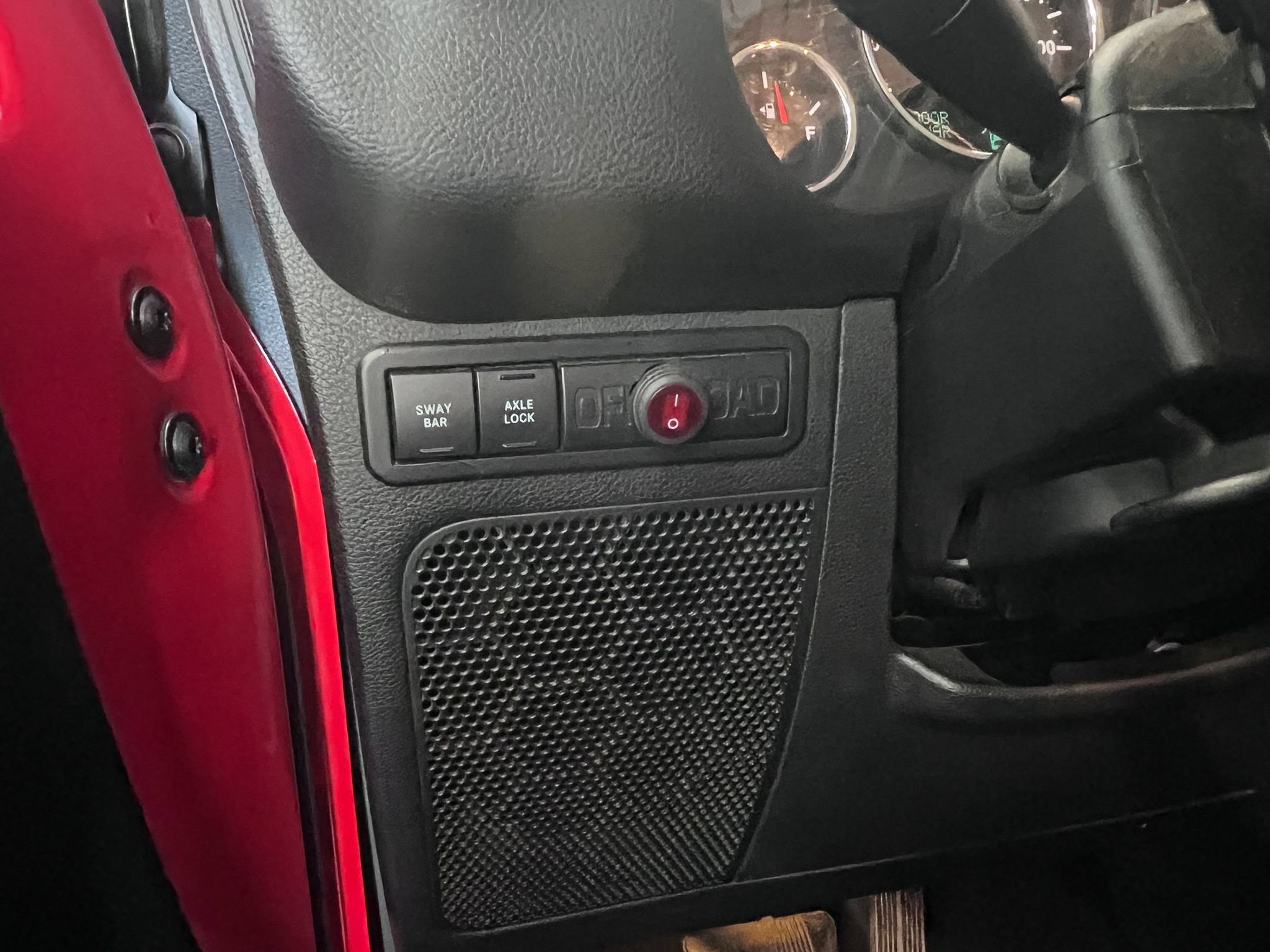 Used 2017 Jeep Wrangler Unlimited Rubicon w/ Connectivity Group AWD/4WD image 17