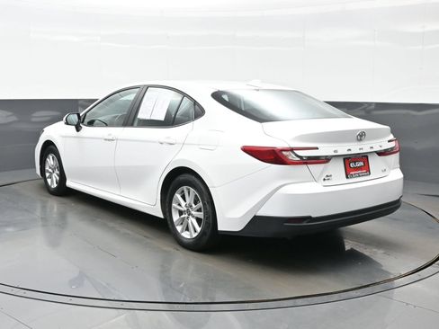 Used 2025 Toyota Camry LE w/ Convenience Package AWD/4WD image 4