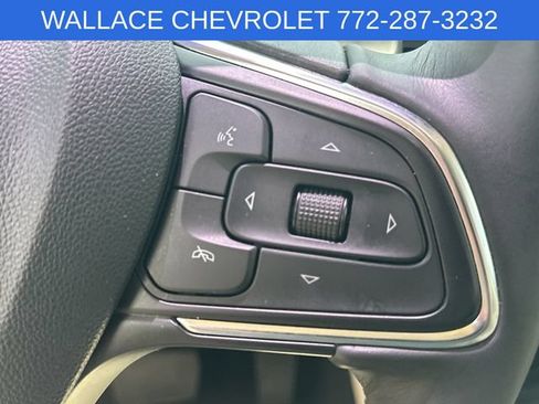Used 2022 Buick Envision Avenir w/ Technology Package II FWD image 18