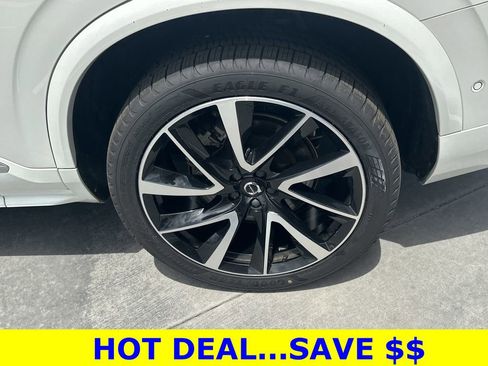 Used 2023 Volvo XC90 B6 Plus w/ Protection Package Premier AWD/4WD image 11