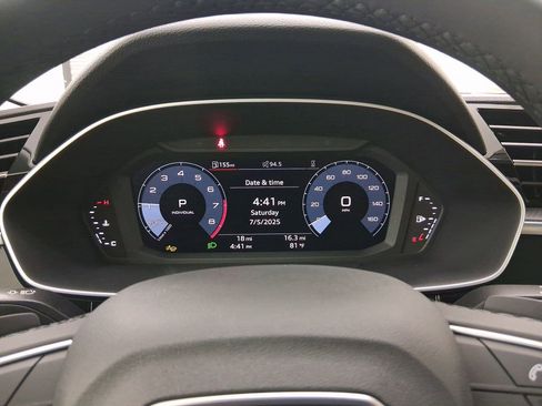 Used 2025 Audi Q3 2.0T Premium w/ Convenience Package AWD/4WD image 18
