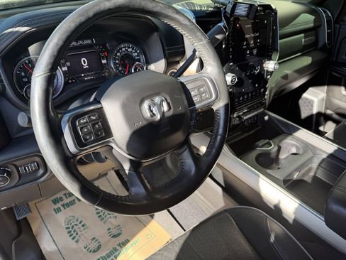 Used 2019 RAM 2500 Laramie w/ Night Edition image 12