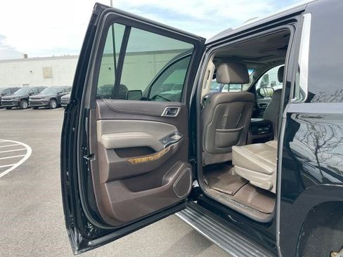 Used 2016 GMC Yukon XL Denali w/ Open Road Package AWD/4WD image 28