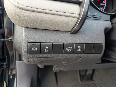 Used 2024 Toyota Camry SE FWD image 17