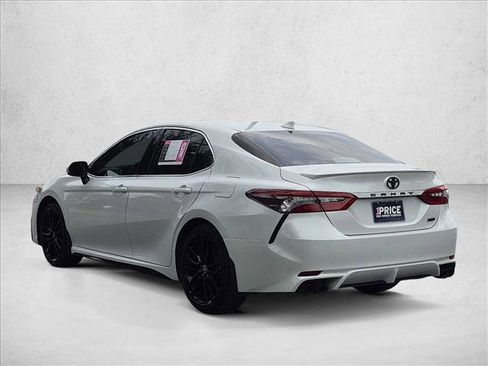 Used 2021 Toyota Camry XSE FWD image 9